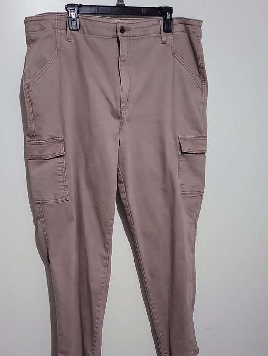Universal Thread Denim - Classic Women's Boyfriend Cargo Jeans - Comfortable Everyday Style